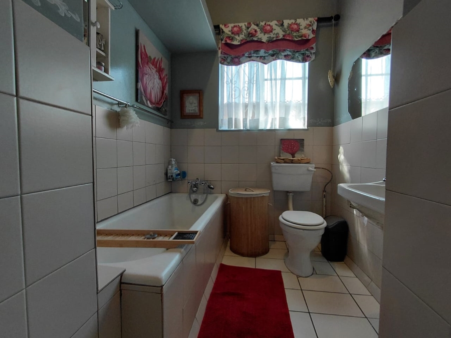 4 Bedroom Property for Sale in Potchefstroom North West